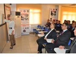 Siirt'te Polisler Arapça Ve Kürtçe Kurs Görüyor