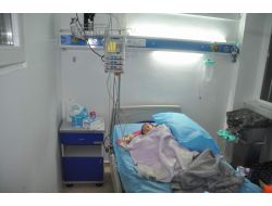 Babasından Şiddet Gördüğü İddia Edilen 7 Aylık Bebek Yoğun Bakımda