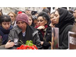 Berfo Anayı Cumartesi Anneleri Uğurladı