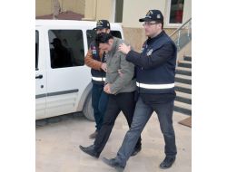 Tamirci Gibi Girdikleri Apartmandaki Güneş Panellerini Çaldılar