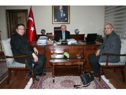 Vali Öztürk'ten Genç Girişimcilere Tavsiye: Ülke Hedeflerini Dert Edinelim