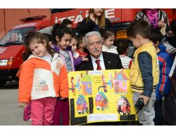 Minik Gönüllü İtfaiyeciler İş Başında