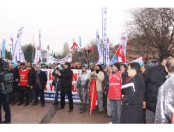 Kirpileri Üreten Fabrikanın İşçileri Ankara'da Eylem Yaptı