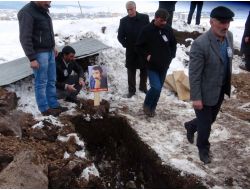 Berfo Ana Ardahan'da Toprağa Verildi