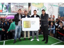 Bursasporlu Futbolcular, Bursasporcell Taraftar Hattını Dağıttı