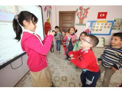 Burç Öğrencileri 'Sorgulayarak' Öğreniyor