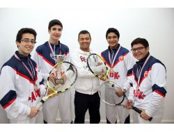 Gündoğdu Koleji Tenis Takımı Adana'yı Temsil Ediyor