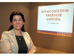 Ergenlik Döneminde Anne Ve Babanın Çocukla Kuracağı İletişim Çok Önemli