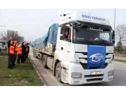 Samsunlular 'Bir Ekmek Bir Battaniye' Kampanyasını Benimsedi