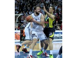 Fenerbahçe Ülker, Beşiktaş’a Karşı Kaybetmiyor