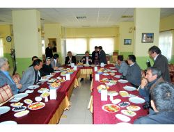 Ak Parti Mut'ta Yüzde 60 Oy Hedefliyor!