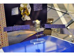 Türkmenistan İlk İletişim Uydusu İçin Çalışmalara Başladı