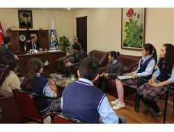 İlköğretim Öğrencileri Başkan Zenbilci İle Röportaj Yaptı