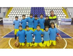 Özcanlı Basketçiler İl Üçüncüsü Oldu