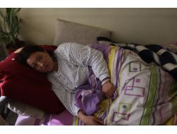 Koruma Kararı Olan Öğretmen, Sokakta Kocası Tarafından Bıçaklandı