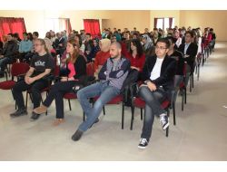 Fırat Üniversitesi Tıp Fakültesi Öğrencileri Erasmus Konusunda Bilgilendirildi