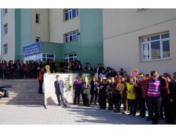 Adana'da Kamu Çalışanları Bir Günlük İş Bıraktı