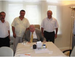 Erbakan, D-8'i Kurmak İçin Direnmiş