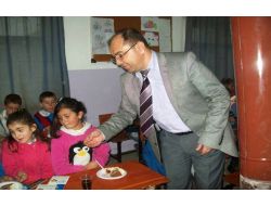 Polis Kardeş Okulda Doğum Günü Kutladı