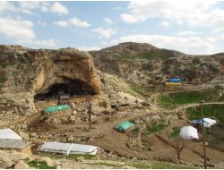 Mağarada Yaşamayı Apartman Yaşamına Tercih Ediyorlar