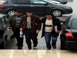 Tutuklu Yargılanan İran Asıllı Şahıstan 2 Sahte Pasaport Çıktı