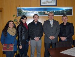 Üniversiteli Gençlerden Muhtaç Ailelere Yardım