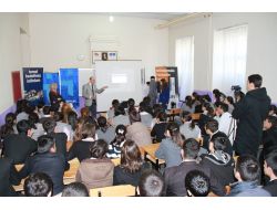 İşkur, Öğrencileri Meslek Seçimine Yönelik Bilgilendiriyor