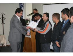 Nusaybin'de Uygulamalı Girişimci Kursiyerleri Sertifikalarını Aldı