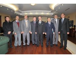 İlim Yayma Cemiyeti Yöneticileri Vali Coş’u Ziyaret Etti