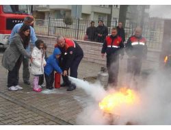 Anaokulu Öğrencileri, Yaygın Tatbikatında Mahalleliyi Ayağa Kaldırdı