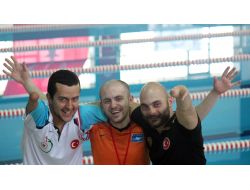 Engelli Yüzücüler Havuzda Madalya Arayacak