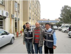 Kendini Polis Olarak Tanıtıp Dolandırıcılık Yapan Zanlı Yakalandı