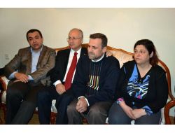 Vali Daşöz, Organlarıyla 5 Kişiye Şifa Olan Öğrencinin Ailesini Ziyaret Etti