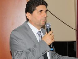 AŞIKLAR, 28 ŞUBAT’I SAZLARI İLE TAŞLADI!