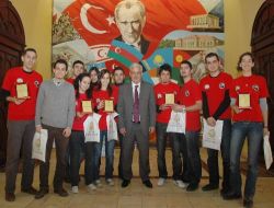 Selçuk Öğrencileri Münazara Şampiyonu Oldu