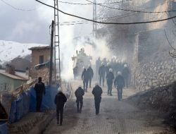 Yüksekovada'ki Gösterilere Karışan  8 Kişi Tutuklandı