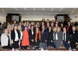 Adana Kgk Başkanı Esra Özden'den Erkeklere 'Koltuklarınızı Bırakın' Çağrısı