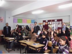 Yamanlar Zübeyde Hanım İlköğretim Öğrencilerinden Kardeş Okula Kitap