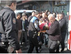 Boşanmak Üzere Olduğu Eşini Pompalı Tüfekle Vurdu
