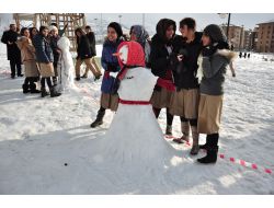Erzurum'da Kardan Adam Şenliği