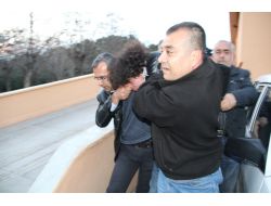 'Sizi Odtü'de Uyarmıştık' Deyip Bakana Yumurta Atmak İstedi