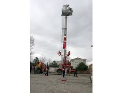 İnegöl Belediyesi İtfaiye Müdürlüğü'nün Tatbikatı Nefes Kesti