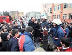 Öğrenciler Yangın Tatbikatı Yaptı