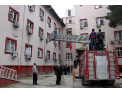 Birecik Devlet Hastanesi'nde Yangın Tatbikatı Düzenlendi