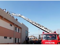 Işık Koleji’ndeki Deprem Ve Yangın Tatbikatı Gerçeğini Aratmadı