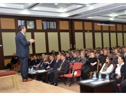 Emniyet Personeline ‘etkili İletişim’ Konferansı