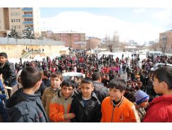 Hakkari Fem Dershanesi'nin Yaptığı Sts Sınavına Büyük İlgi