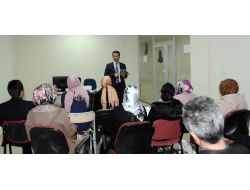 Bik Van Müdürü Öylek, Eğitimcilere Medya Okur Yazarlığı Semineri Verdi
