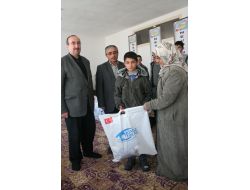 İhtiyaç Sahibi Öğrencilere Giyecek Yardımı