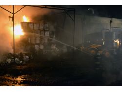 Tekstil Fabrikasında Çıkan Yangın Korkuttu